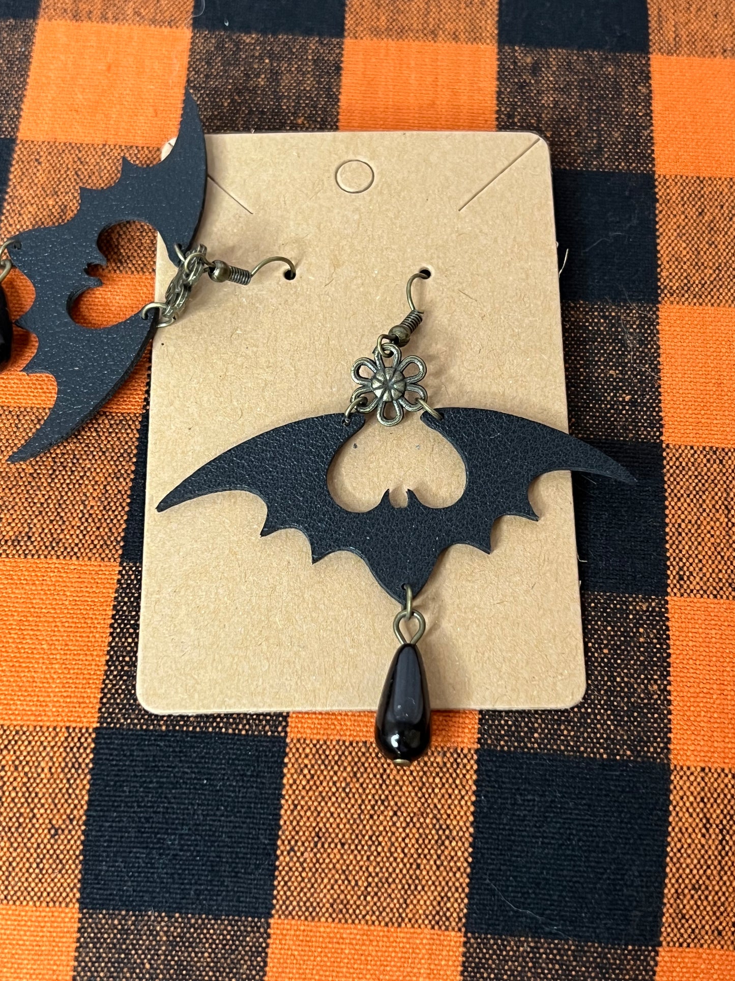 Black Bat w/ Teardrop